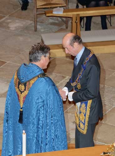 O Grão-Mestre da GLUI recebido pelo Deão da Catedral